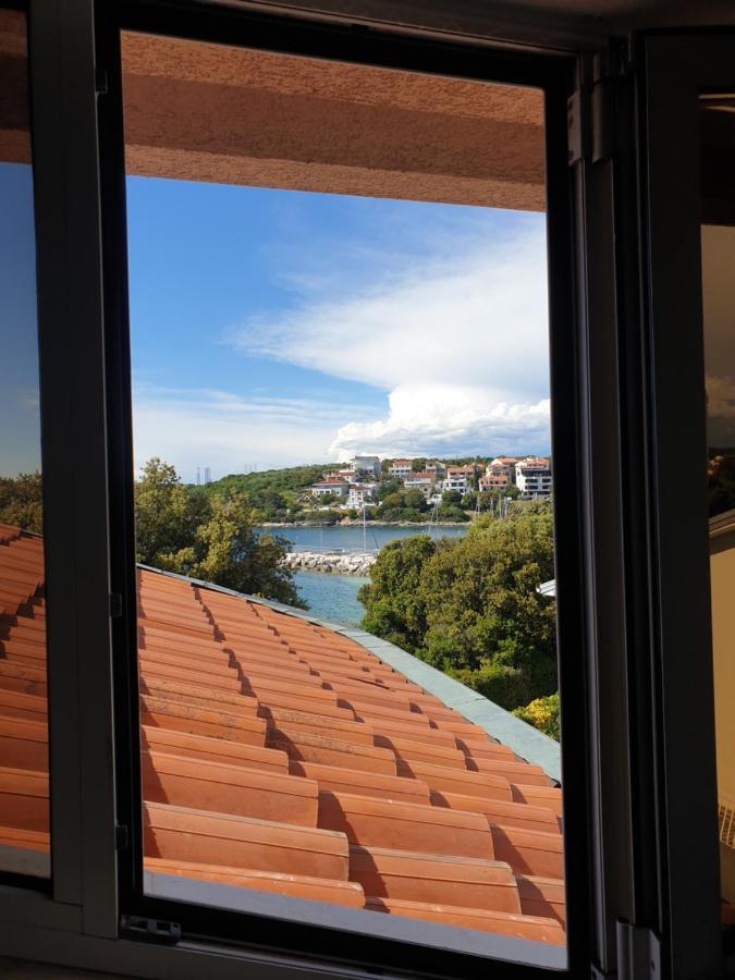 Apartments Seafront Villa Pula Exteriör bild